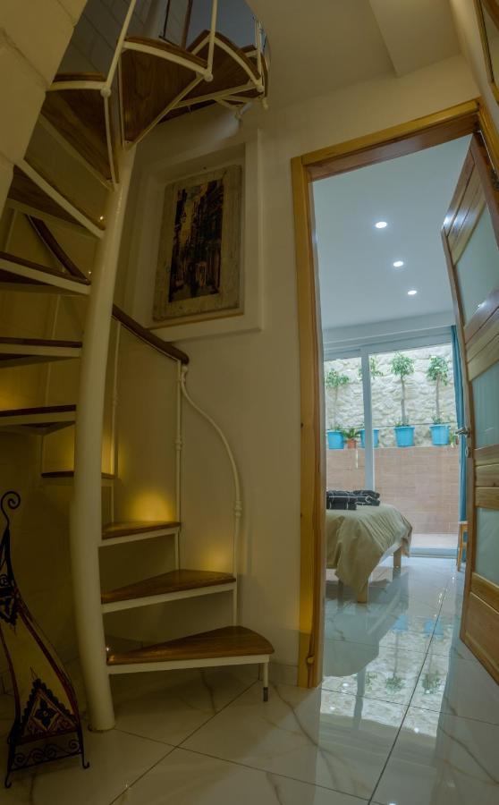 Ta' Gilard - Lovely Renovated Сasa de vacaciones Żabbar